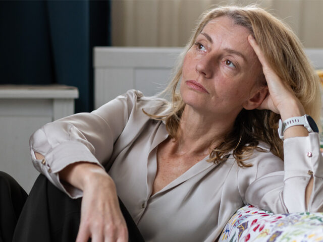 What Are the Early Signs of Perimenopause?